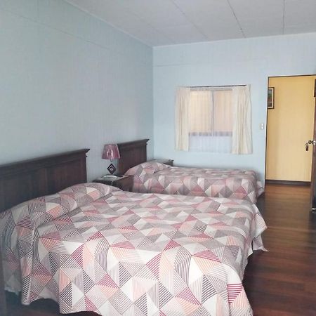 Hotel Las Brumas Cartago Bagian luar foto