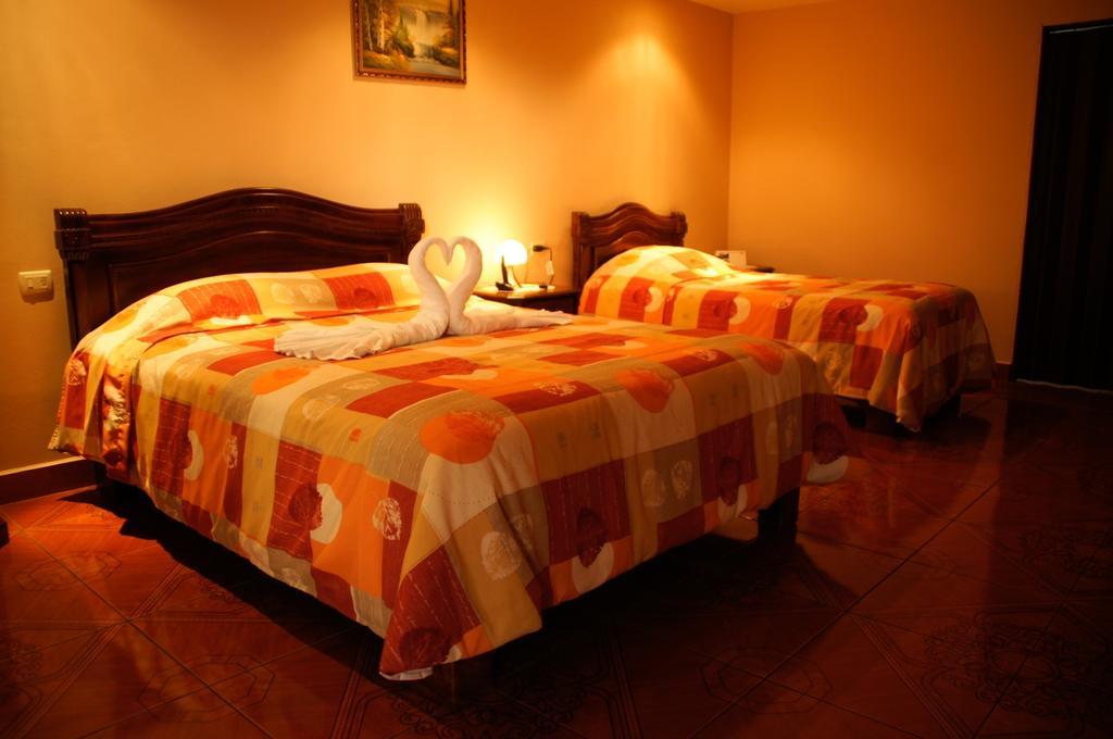 Hotel Las Brumas Cartago Ruang foto