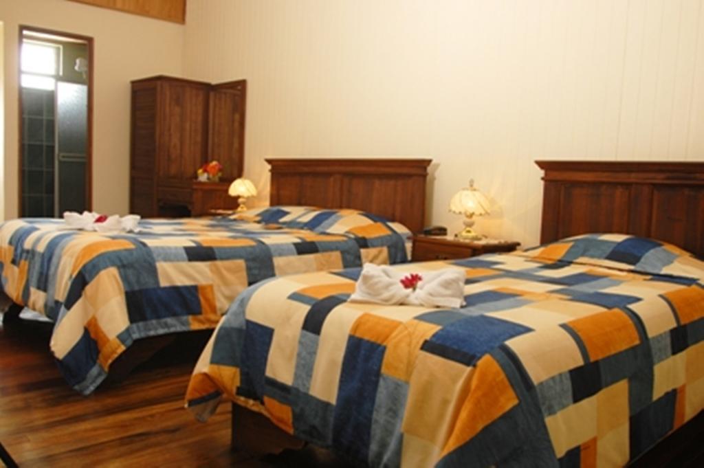 Hotel Las Brumas Cartago Ruang foto