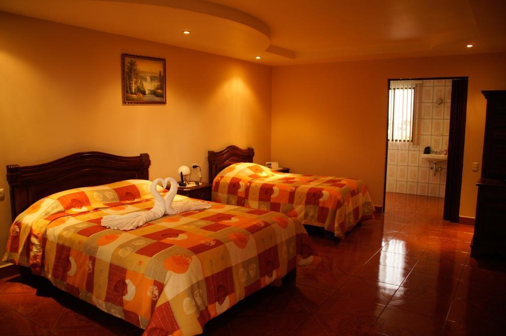 Hotel Las Brumas Cartago Ruang foto