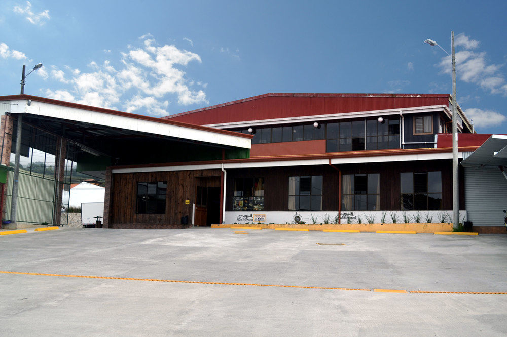 Hotel Las Brumas Cartago Bagian luar foto